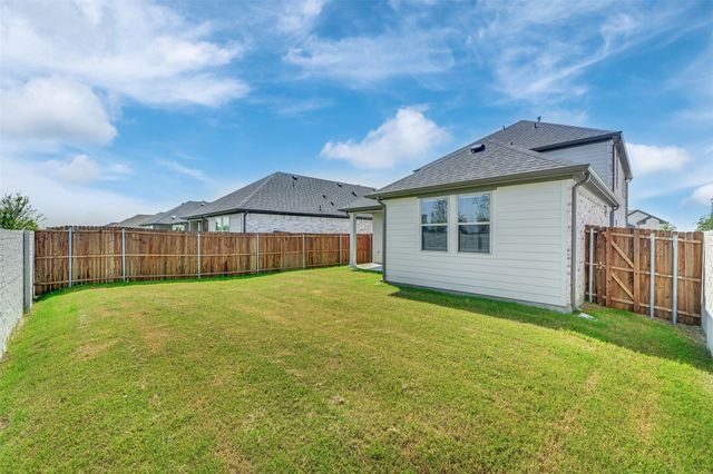 305 Millwood Road, Lavon, TX 75166