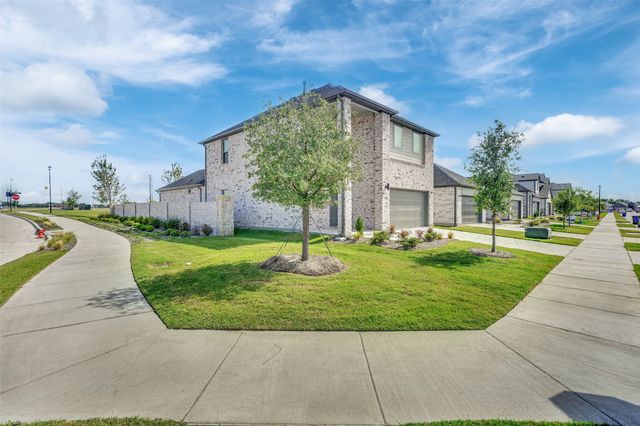305 Millwood Road, Lavon, TX 75166