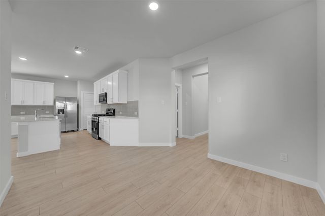 305 Millwood Road, Lavon, TX 75166