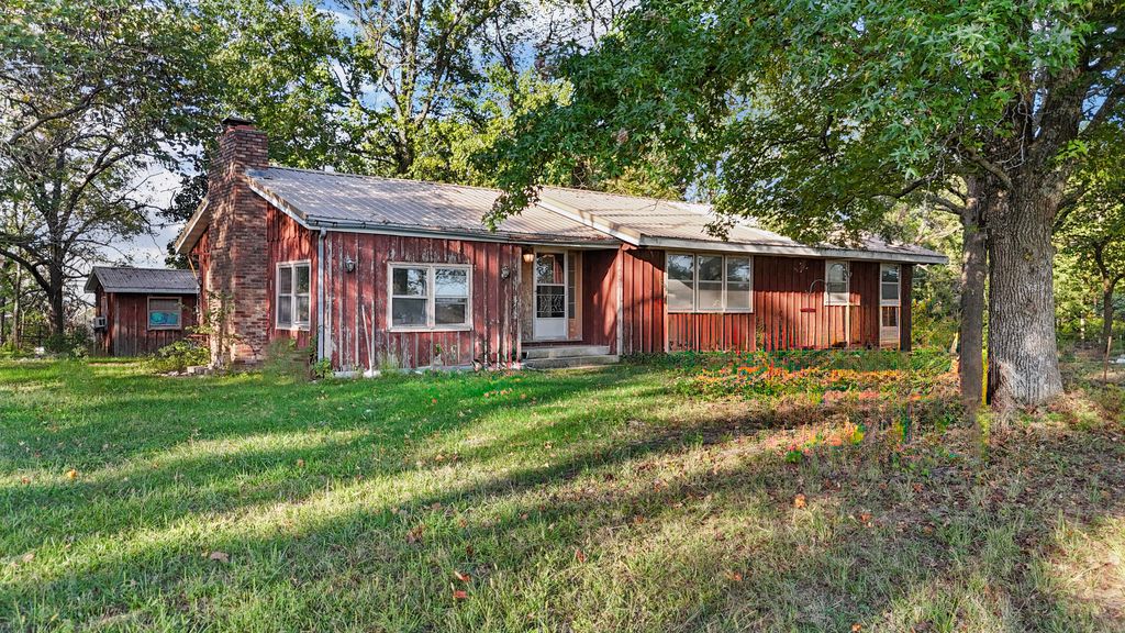 14497 Farm Road 1145, Cassville, MO 65625