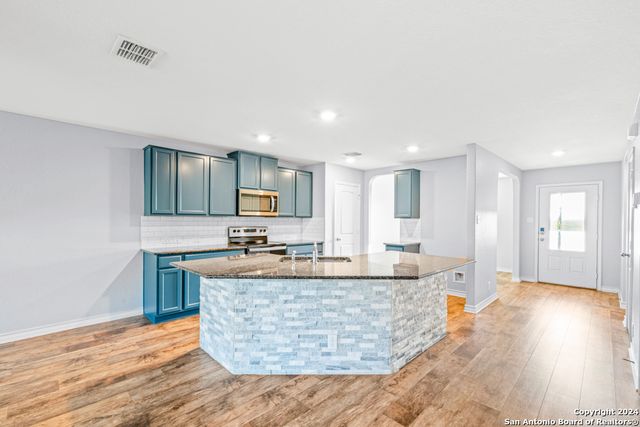1618 MOSSY JASPER, San Antonio, TX 78245