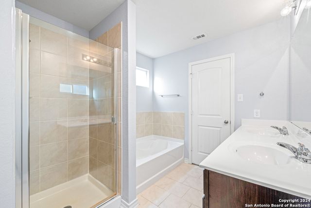 1618 MOSSY JASPER, San Antonio, TX 78245