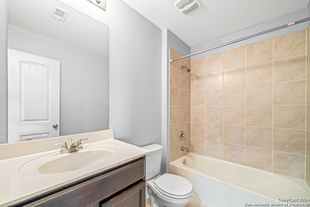 1618 MOSSY JASPER, San Antonio, TX 78245