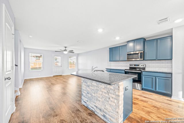 1618 MOSSY JASPER, San Antonio, TX 78245