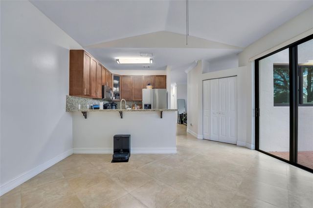 6992 SW 148th Lane, Davie, FL 33331