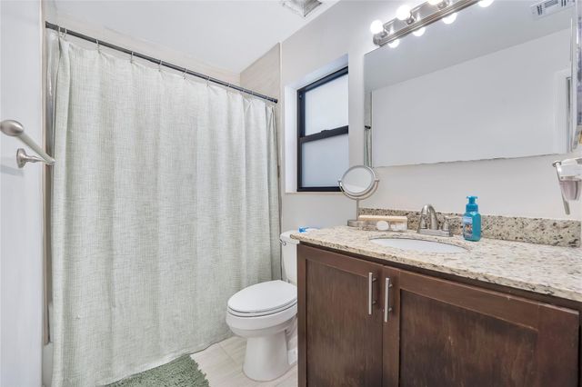 6992 SW 148th Lane, Davie, FL 33331