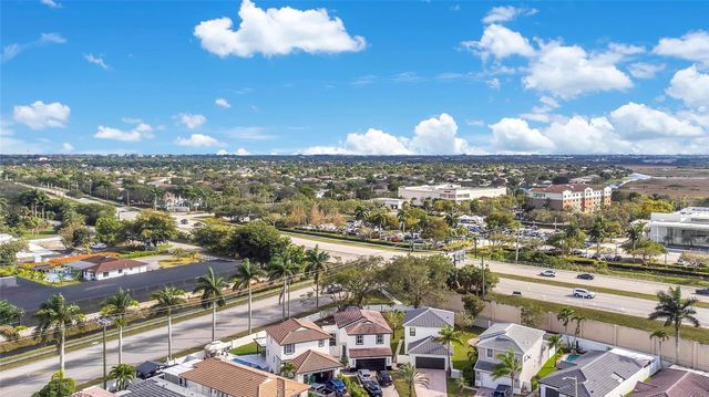 6992 SW 148th Lane, Davie, FL 33331