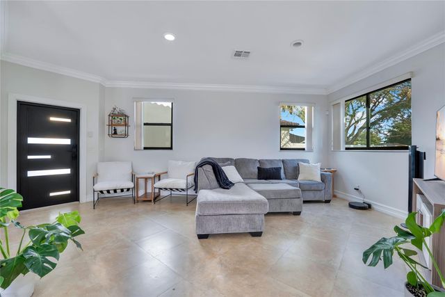 6992 SW 148th Lane, Davie, FL 33331