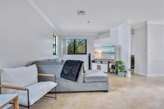 6992 SW 148th Lane, Davie, FL 33331