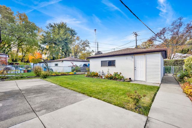 9410 Lawler Avenue, Skokie, IL 60077