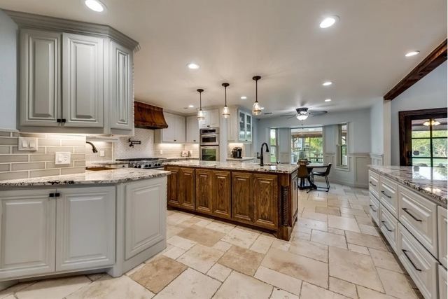 51 Stage Coach Road, Fort Worth, TX 76244