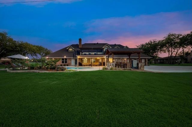 51 Stage Coach Road, Fort Worth, TX 76244