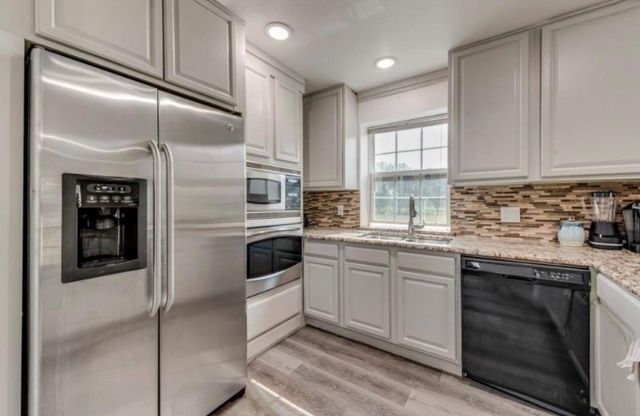 51 Stage Coach Road, Fort Worth, TX 76244