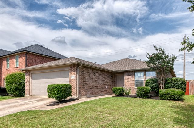 9020 Noontide Drive, Fort Worth, TX 76179