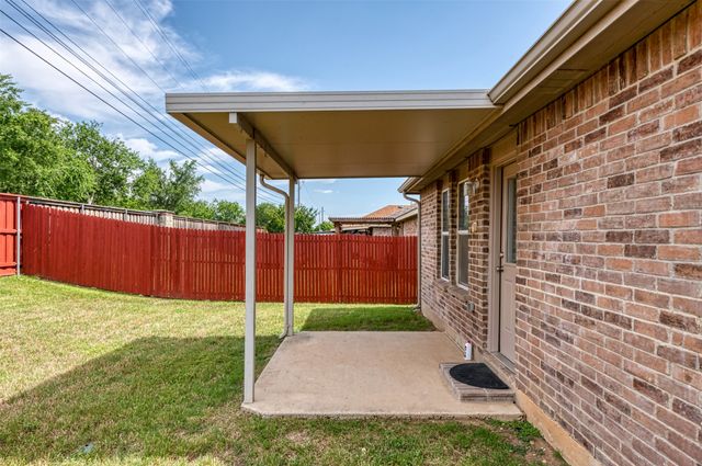 9020 Noontide Drive, Fort Worth, TX 76179