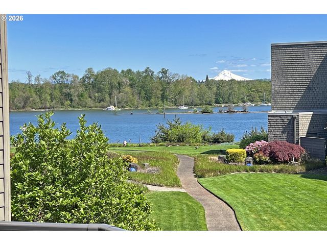 5624 S RIVERSIDE Ln 8, Portland, OR 97239