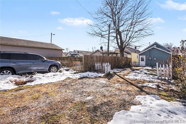 920 Main Street W, Madison, IN 47250