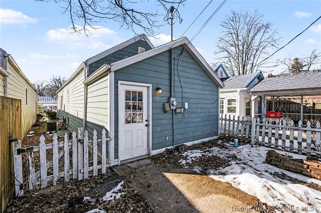 920 Main Street W, Madison, IN 47250