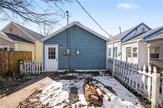 920 Main Street W, Madison, IN 47250