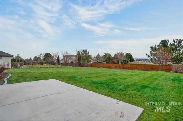 604 S Rivermist Ave, Star, ID 83669