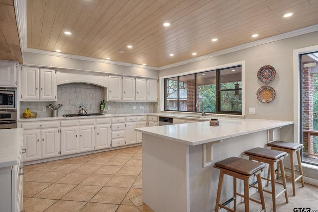 807 Fox Cove St, Tyler, TX 75703