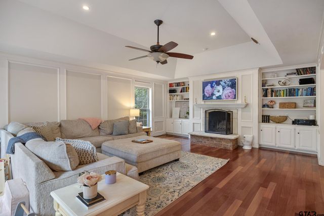 807 Fox Cove St, Tyler, TX 75703