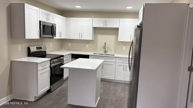 5933 JAMMES Road, Jacksonville, FL 32244