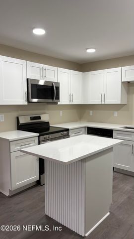 5933 JAMMES Road, Jacksonville, FL 32244