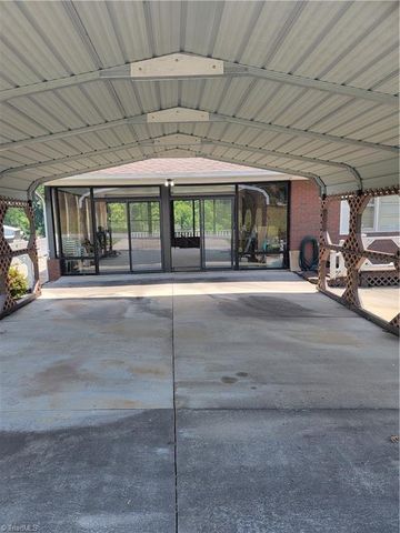 250 Hilltop Acres Street, North Wilkesboro, NC 28659