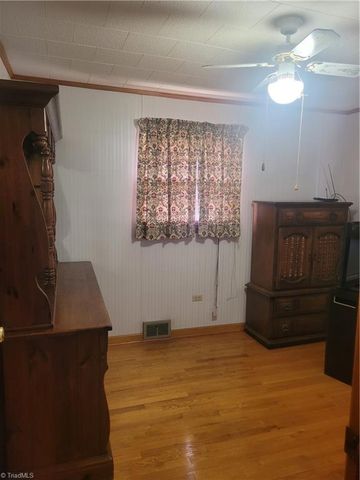 250 Hilltop Acres Street, North Wilkesboro, NC 28659