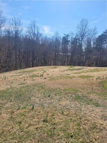 250 Hilltop Acres Street, North Wilkesboro, NC 28659