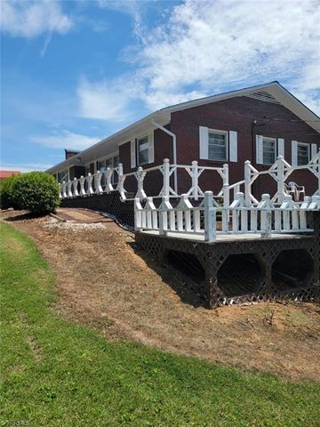 250 Hilltop Acres Street, North Wilkesboro, NC 28659