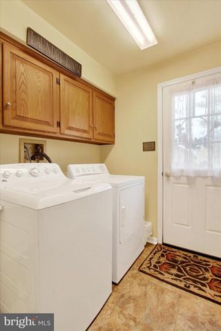 78 TWIN LAKES DR, Gettysburg, PA 17325