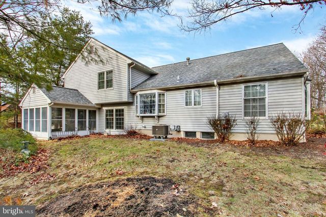 78 TWIN LAKES DR, Gettysburg, PA 17325