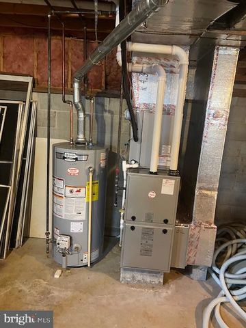 78 TWIN LAKES DR, Gettysburg, PA 17325