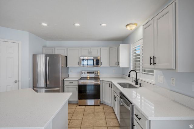 804 WILLOWBROOK LN, Pleasant View, UT 84404