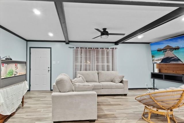 1416 S High St, Columbia, TN 38401