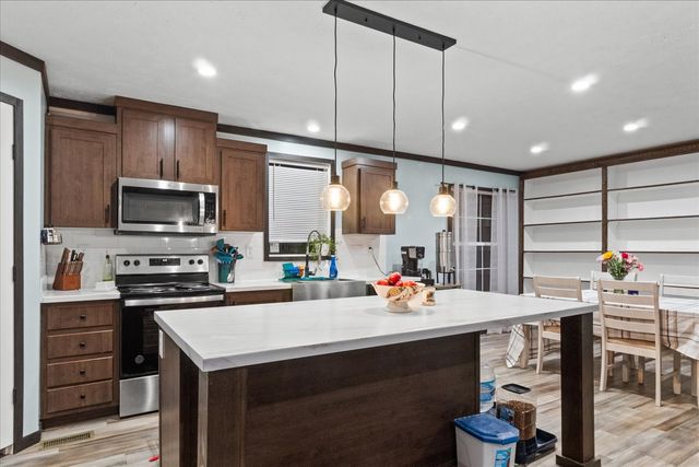 1416 S High St, Columbia, TN 38401