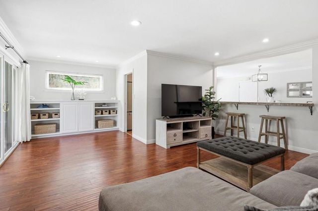 5853 Haber St., San Diego, CA 92122