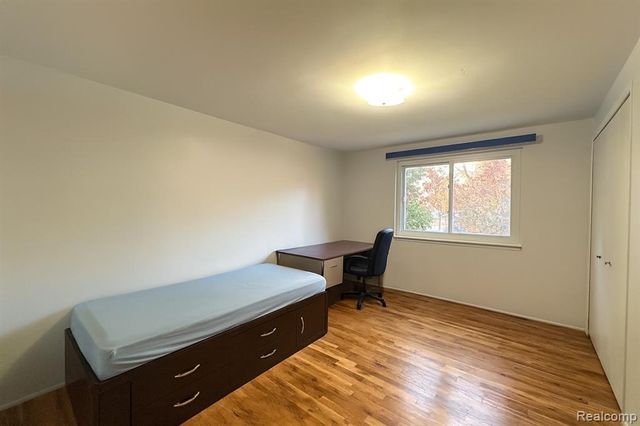 3674 Forge Drive, Troy, MI 48083