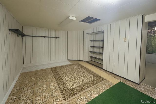 3674 Forge Drive, Troy, MI 48083