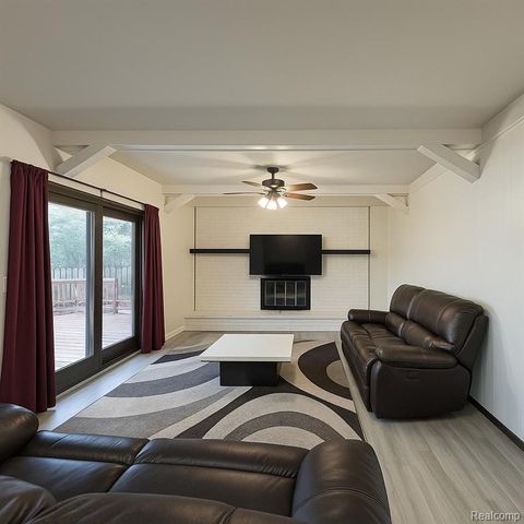 3674 Forge Drive, Troy, MI 48083