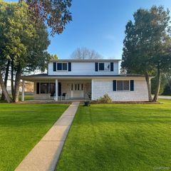 3674 Forge Drive, Troy, MI 48083