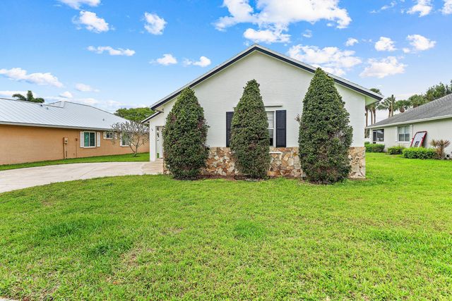 125 Raintree Trail, Jupiter, FL 33458