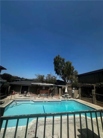 660 S Glassell 88, Orange, CA 92866