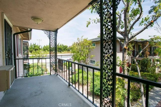 660 S Glassell 88, Orange, CA 92866
