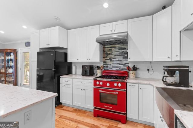 88 Smith Street, Locust Grove, GA 30248