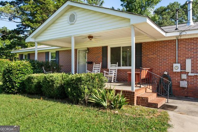 88 Smith Street, Locust Grove, GA 30248