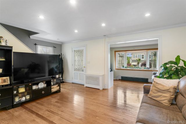 38 Emmett Terrace, New Rochelle, NY 10805