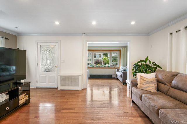 38 Emmett Terrace, New Rochelle, NY 10805